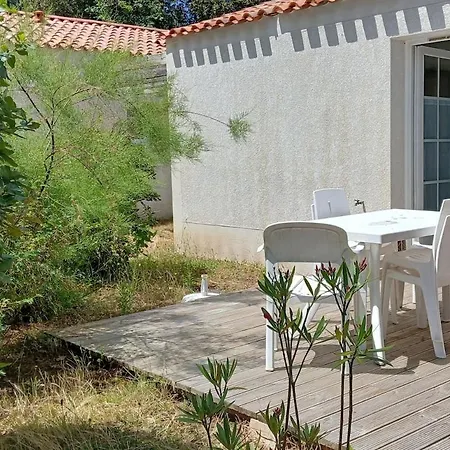 Maison De Avec Piscine A 700m De La *